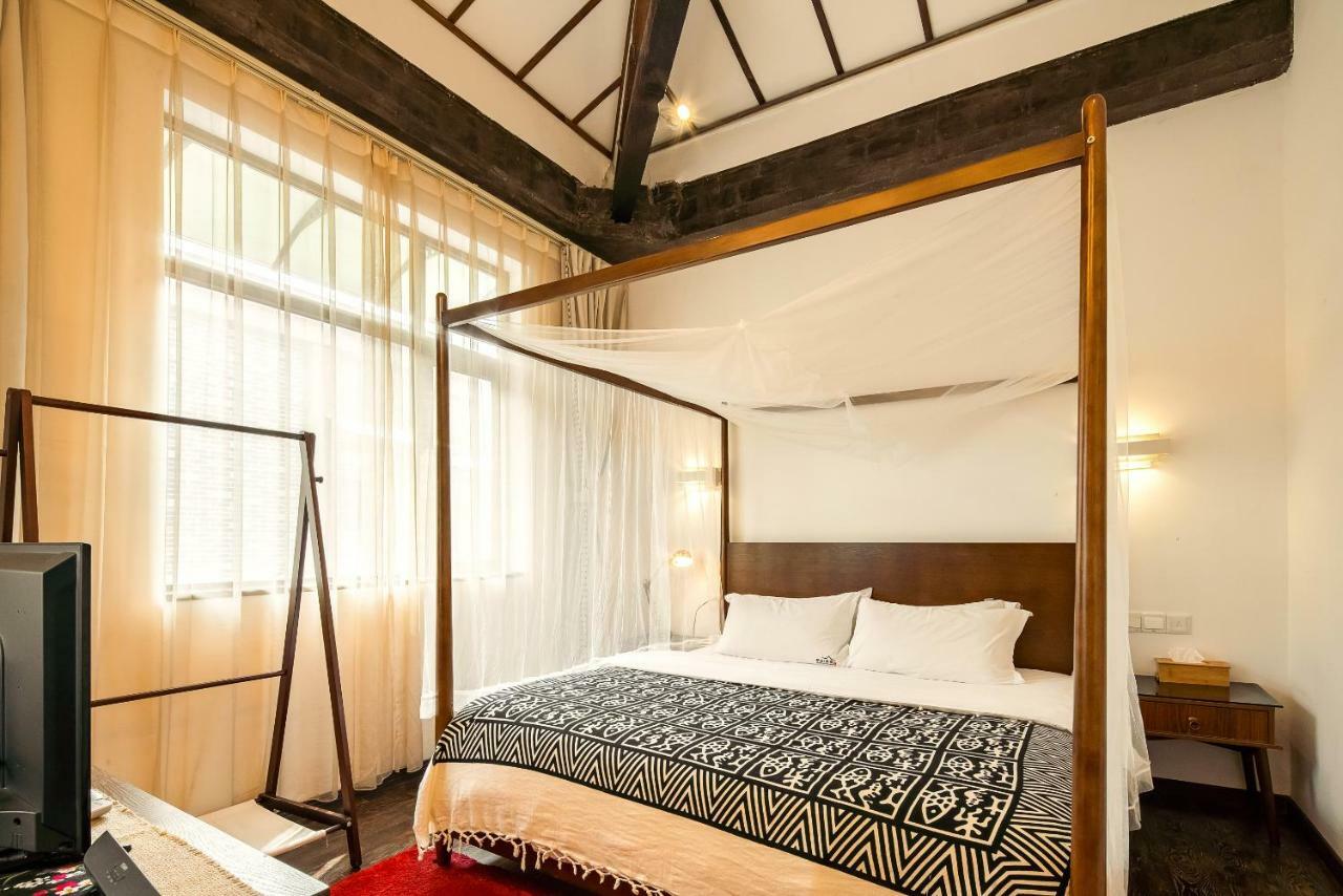 Qintai Tibetan Culture Boutique Hotel Chengdu Zewnętrze zdjęcie
