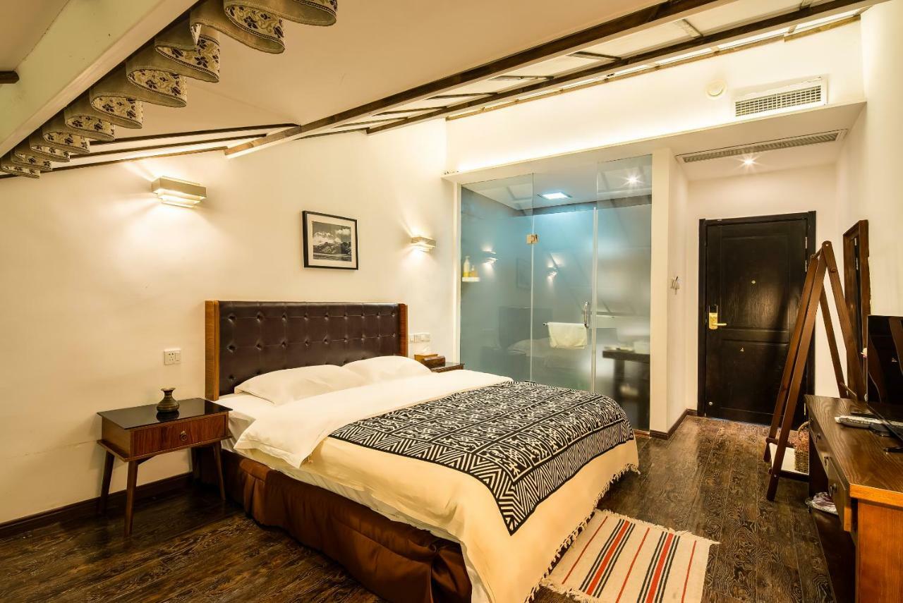Qintai Tibetan Culture Boutique Hotel Chengdu Zewnętrze zdjęcie